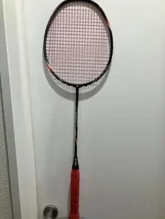 YONEX - YONEXバトミントンラケット（ARCSABER2i）美品 YONEX YONEXバドミントンラケット 【アークセイバー2i】 ARC2I