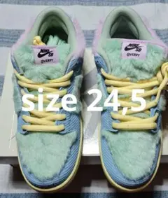 Item thumbnail for item 757e470d-0df6-421b-928b-031cb0cf3047