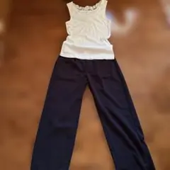 トップバリュ　ワイドストレートパンツ　濃紺　Sサイズ　ノースリーブ　白　Sサイズ
