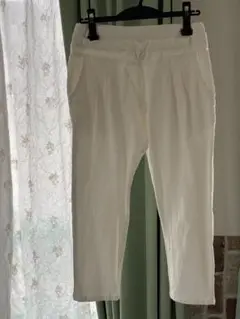 ルウディ白クロップドパンツ