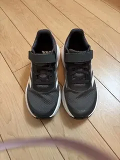 adidas HP5873 スニーカー Grey Six 22cm
