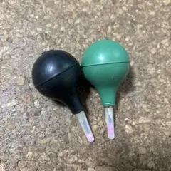 新品アカエムルーセントソフトテニスボール空気入れ2個セット色ランダム発送