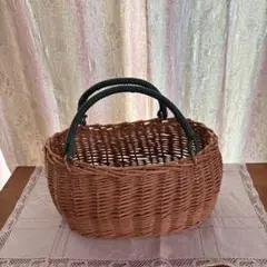 ウィッカーチャイルドバスケット