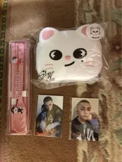 Item thumbnail for item ed0a714e-b46a-46a0-bb7f-7cd3f867448b