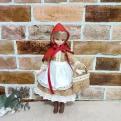 リカちゃんの赤ずきん　ベージュ濃いめ