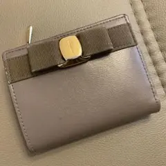 サルバトーレフェラガモ 二つ折り財布