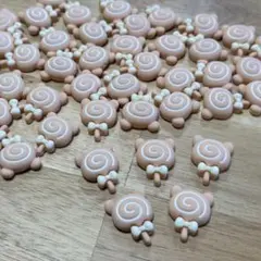 デコパーツ　ぐるぐるべあ　10個入り