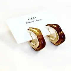 989◆べっこう　ゴールド　変形フープ　シンプル　大ぶり　ネジバネイヤリング