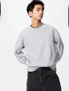 UNIQLO スウェットシャツ