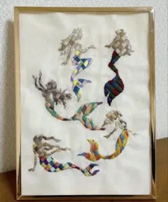 人魚の刺繍アート作品 フレーム付き