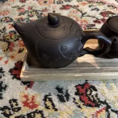 黒色陶器製ティーポットとカップセット