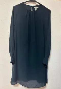 新品未使用　H&M ネイビー 長袖 ひざ丈ワンピース 38P