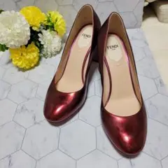 FENDI エナメル 艶感 チャンキーヒール パンプス キラキラ サテン