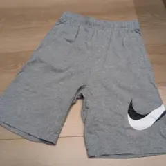 NIKE　ナイキ　ハーフパンツ　キッズМサイズ　綿