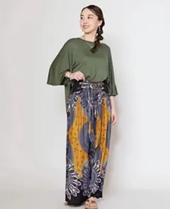 オリーブグリーン ペイズリー柄 ワイドパンツ