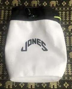 JONES ロゴ入りボールポーチ