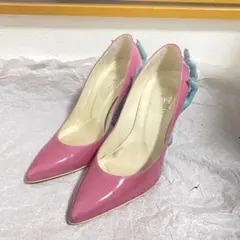 ha | za | ma ハザマ 惹きずり込まれる運命のヒールパンプス