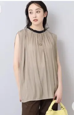 ◇未使用タグ付き◇Untitled カッセンジョーゼットブラウス　#2