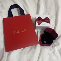 THE KISS レディース シルバーネックレス(ゴールドチェーン付き)