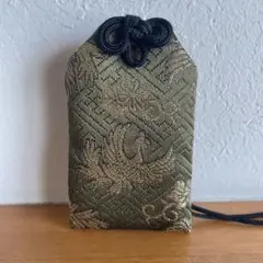 389.handmade 御守り袋　本格　金襴　紗綾織　不死鳥