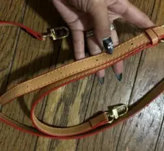 ショルダー　ストラップ　並行　LV