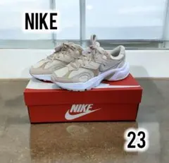 未使用　NIKE ナイキ　W AL8 23cm
