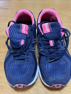 Item thumbnail for item fd58f303-127b-440a-927c-7ee0b488f117