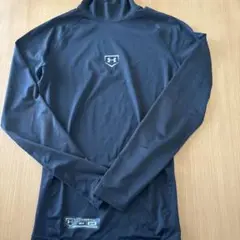 UNDER ARMOUR ブラック アンダーシャツ SM