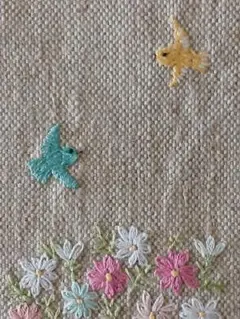 2羽の小鳥 刺繍 完成品 はがき サイズ
