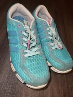 adidasランニングシューズ