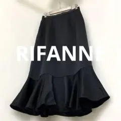 東京ソワール　スカート ロング　黒 サテン風　光沢　マーメイド