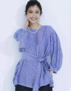 美品23区×LIBECO洗えるリネンベルトつきブラウス