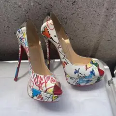 【ほぼ新品】ルブタン(Christian Louboutan)靴ヒール38サイズ