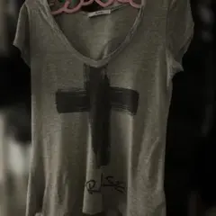 グランジ y2k 平成ギャル クロス Tシャツ