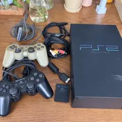 プレステ2本体、コントローラー2個、付属ケーブル