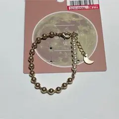 ゴールドビーズとパールのブレスレット