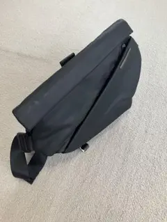 ブラック メッセンジャーバッグ 防水