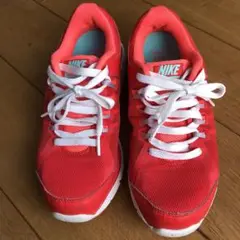 NIKE ランニングシューズ 赤