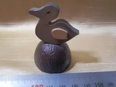 ベル　上の鳥は木製　ベルは鋳鉄　小さいので高く響く音　いい音　あいらぶHAGI