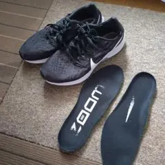 Nike ブラック ランニングシューズ　ズーム　Zoom