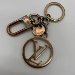 LOUIS VUITTON バッグチャームLVサークル キーホルダー