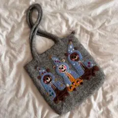 フェルト動物刺繍ショルダーバッグ