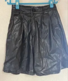 レザー 短パン