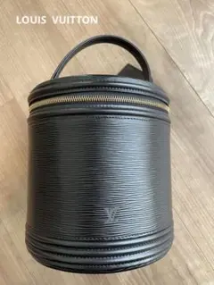 LOUIS VUITTON エピ カンヌ バニティバッグ(黒)