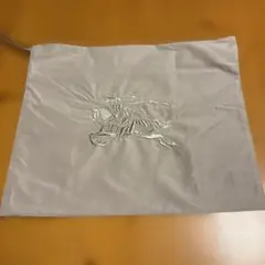 Burberry 刺繍ロゴ 収納袋 ベージュ　ナイロン新品未使用