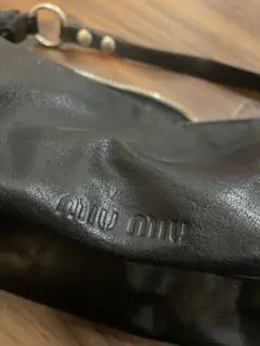 miumiu レザーバッグ 黒