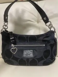 Coach ブラック ショルダーバッグ