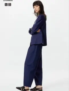 ユニクロ　リネンブレンドバレルレッグパンツ　Mブルー