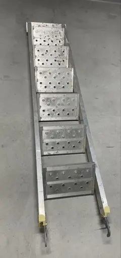 Item thumbnail for item a66b9a0d-1ce0-422e-abcc-c4ddf4f69e28