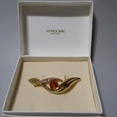 VENDOME BOUTIQUE ヴァンドーム ブティック ブローチ